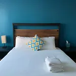 Hometel Suites Hotel